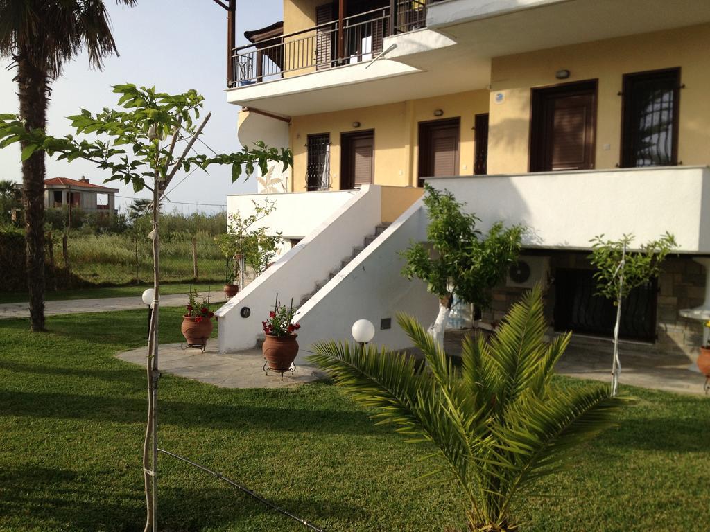 Villa Maria Polychrono Exterior foto